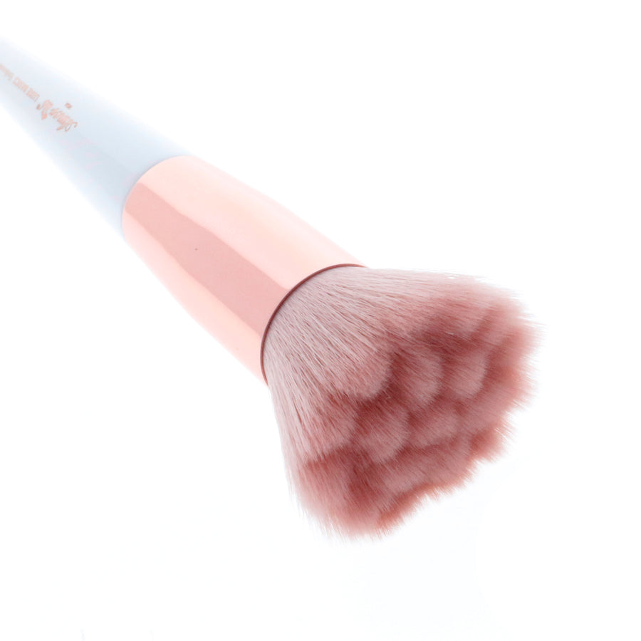 Amor Us Luxe Basics Embossed Face Brush #210