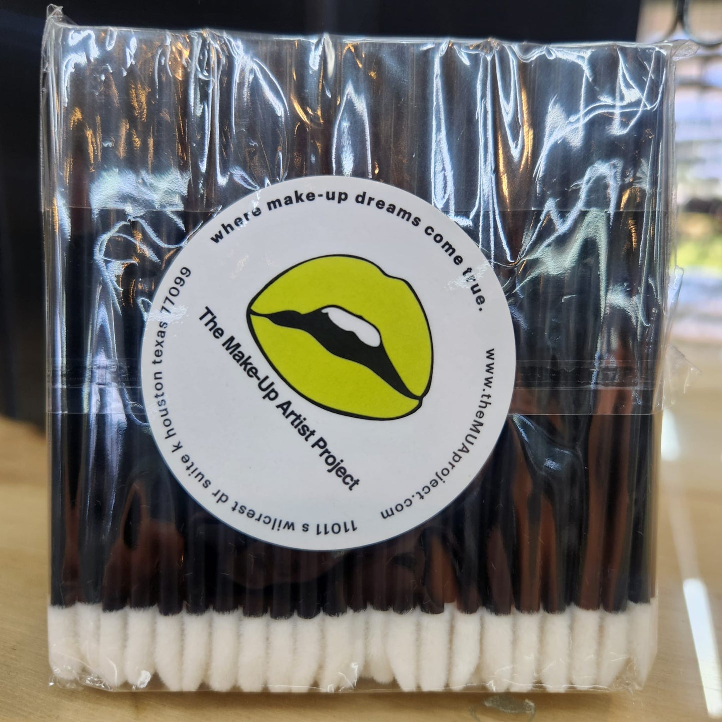 theMUAproject 100PC Flocked Doe Foot Lip Applicator Wands