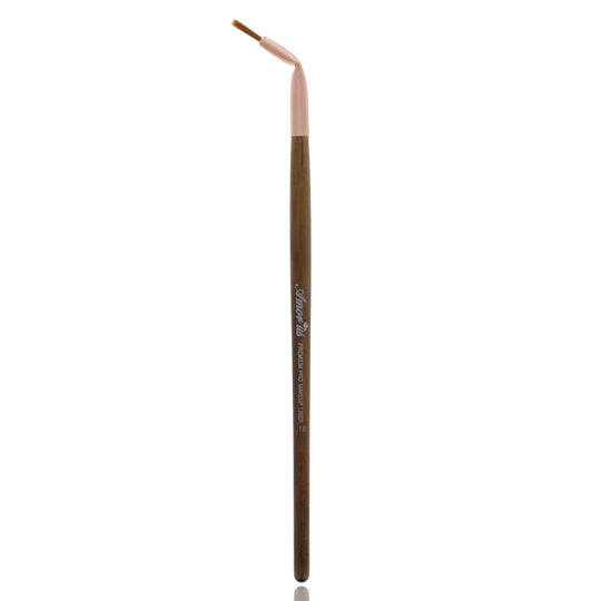 Amor Us Angled Eyeliner Brush 116
