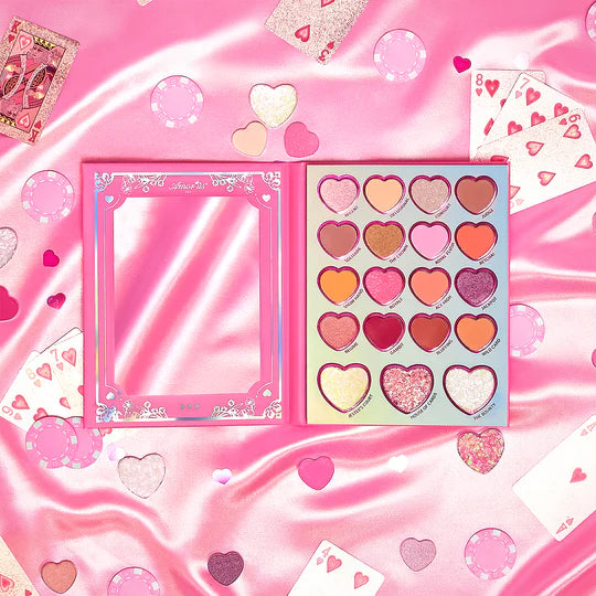 Amor Us Queen Of Hearts Eyeshadow Palette