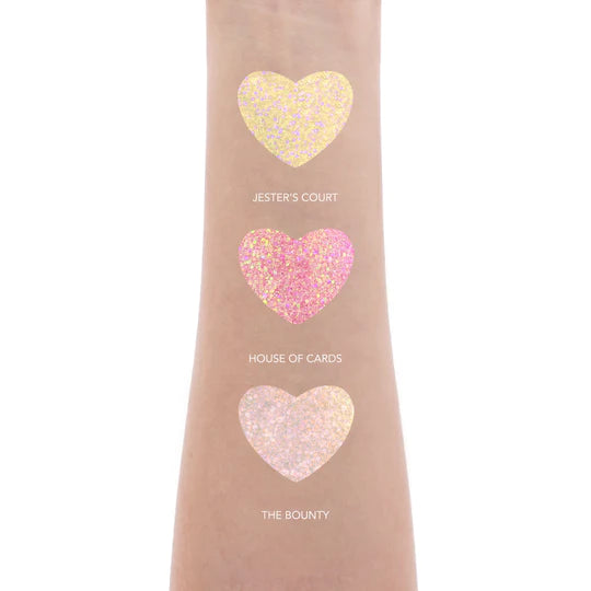 Amor Us Queen Of Hearts Eyeshadow Palette