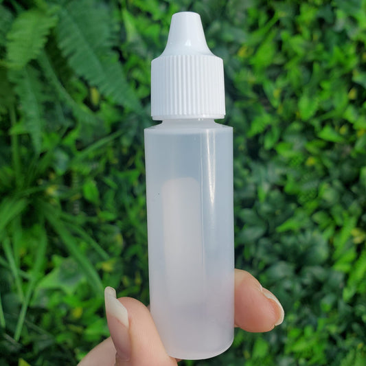 theMUAproject .5oz Squeeze Bottle with Cap