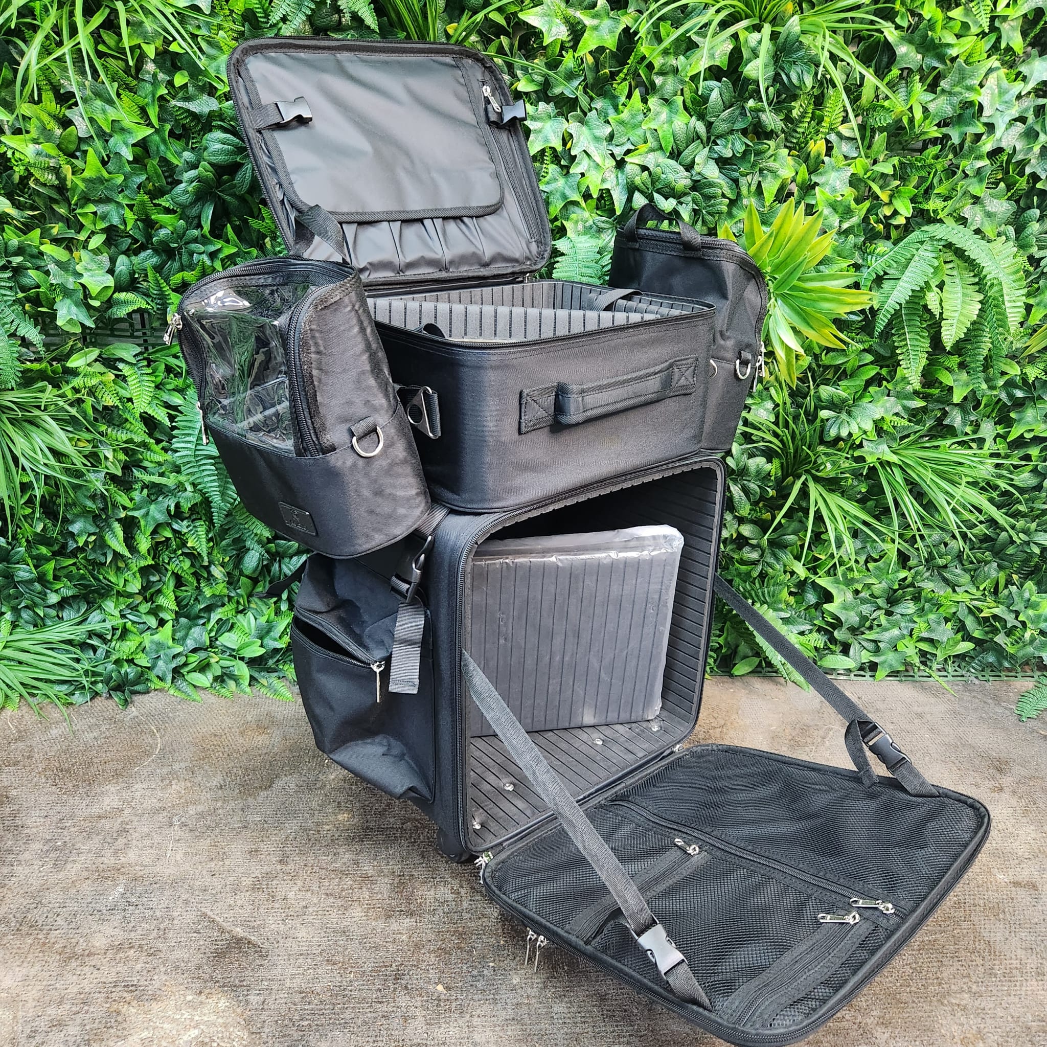 Predator Roller Bag