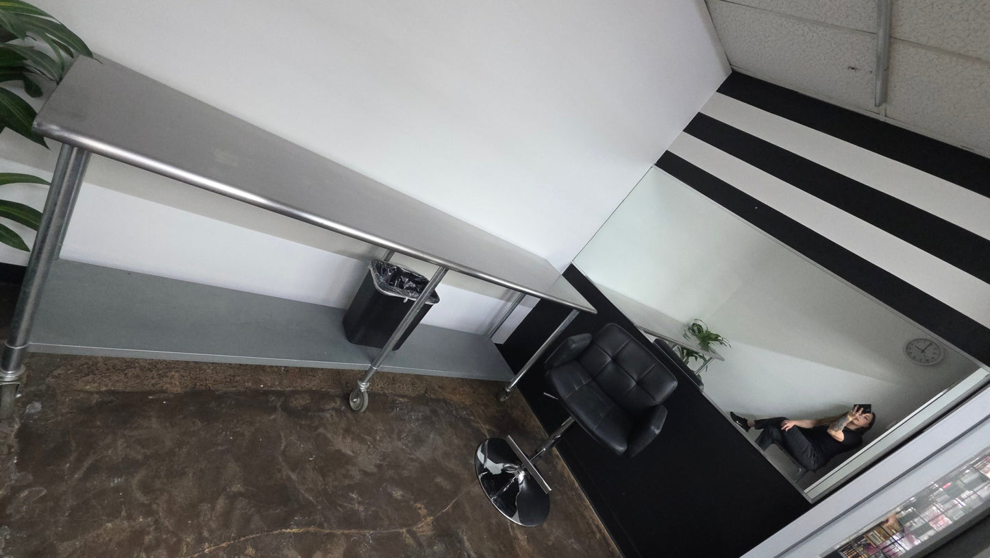 Private makeup room for rent in Houston, TX