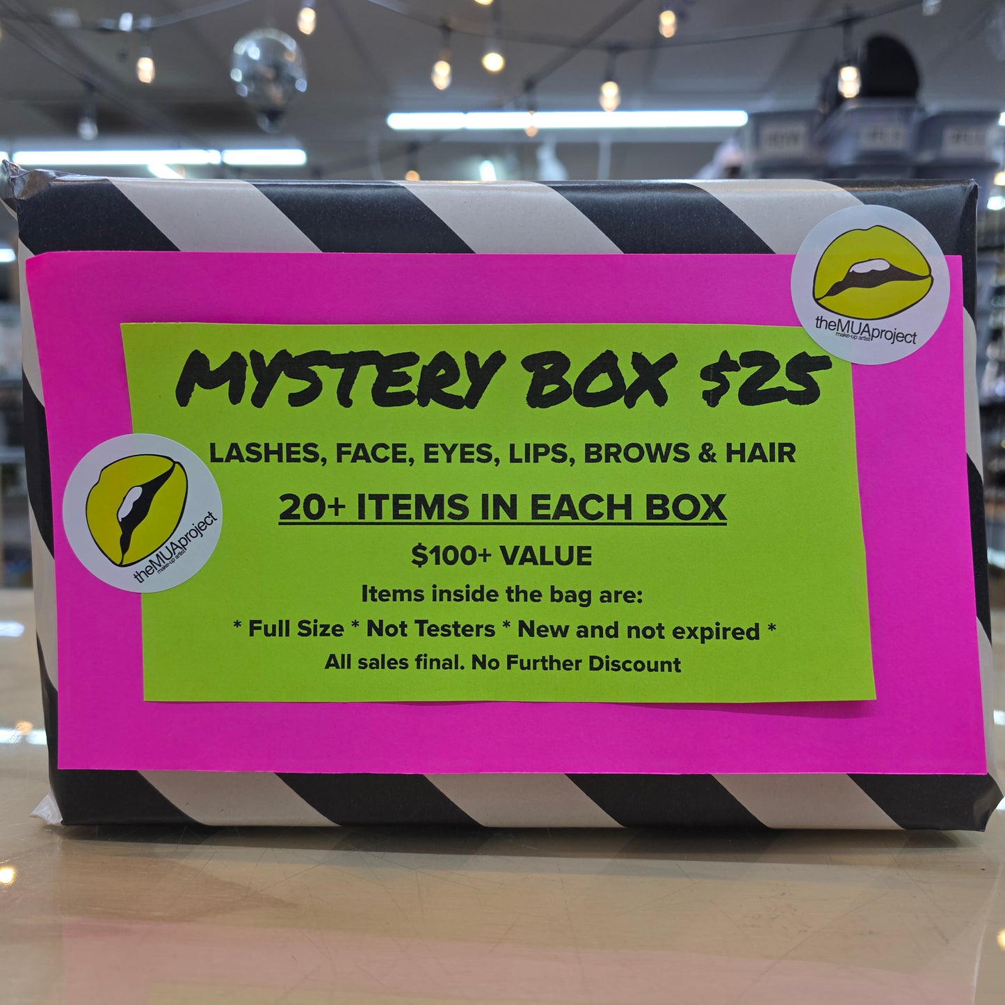 MYSTERY MAKEUP BOX (with 20 or more items)