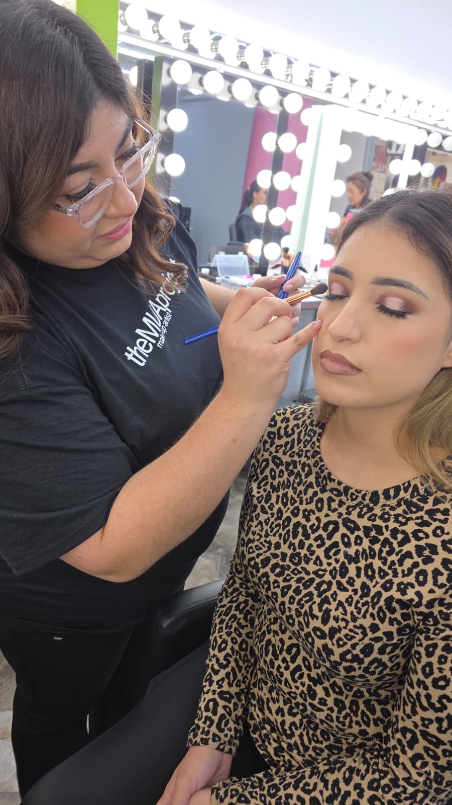 Fundamentals of Makeup 6 Week Program + 2 BONUS CLASSES!