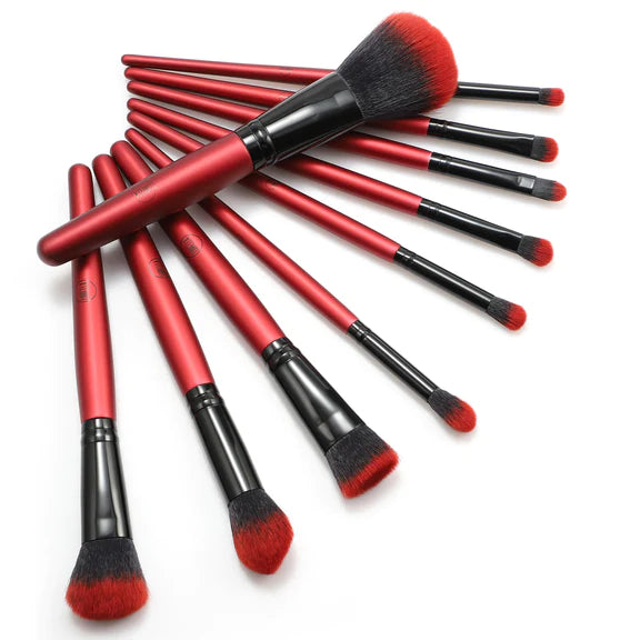Lurella Ruby Red Brush Set with Brush Roll
