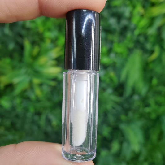 theMUAproject Touch-Up Vial with Doe Foot