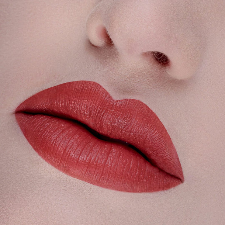 Sigma Liquid Lipstick - Fable